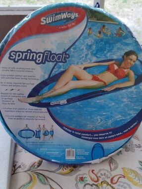 SwimWays SpringFloat Inflatable Pool Lounger in Blue